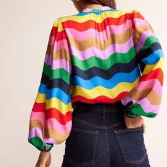 Boden Blouson Sleeve Blouse in Multicolor Rainbow Wave Colorful Loud Pride 2 - Picture 3 of 15